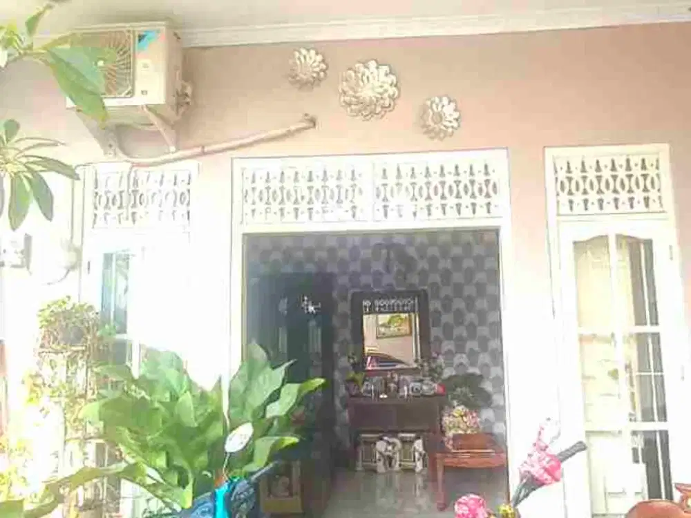 rumah luas di taman harapan baru bekasi