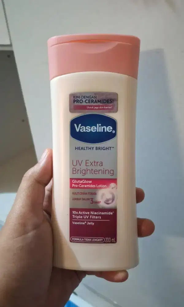 Vaseline Lotio UV Extra Brightening Exp 2027