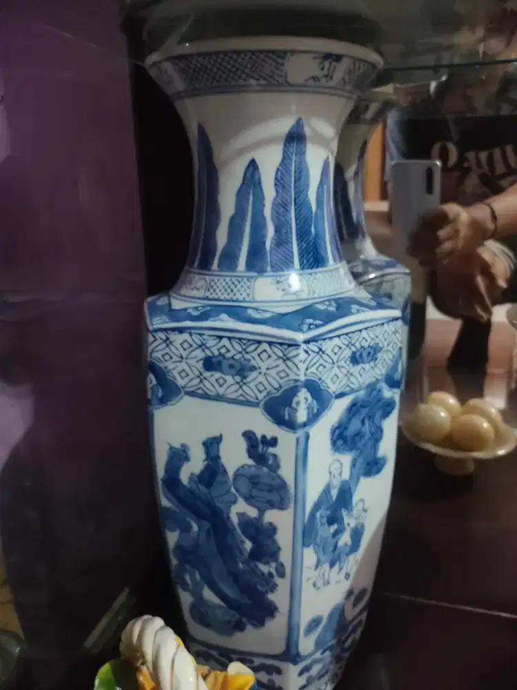Guci Keramik Vas Bunga Cina