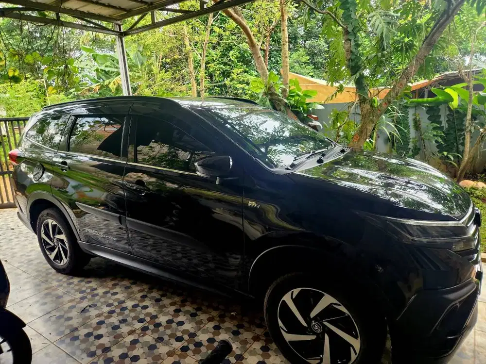 Jual Toyota All New Rush TRD Sportivo Matic 2018 Hitam