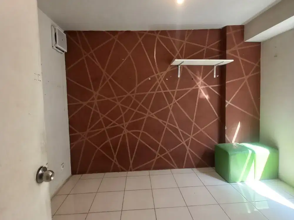 Disewakan Apartemen 2bedrooms kosongan EMERALD lt 11