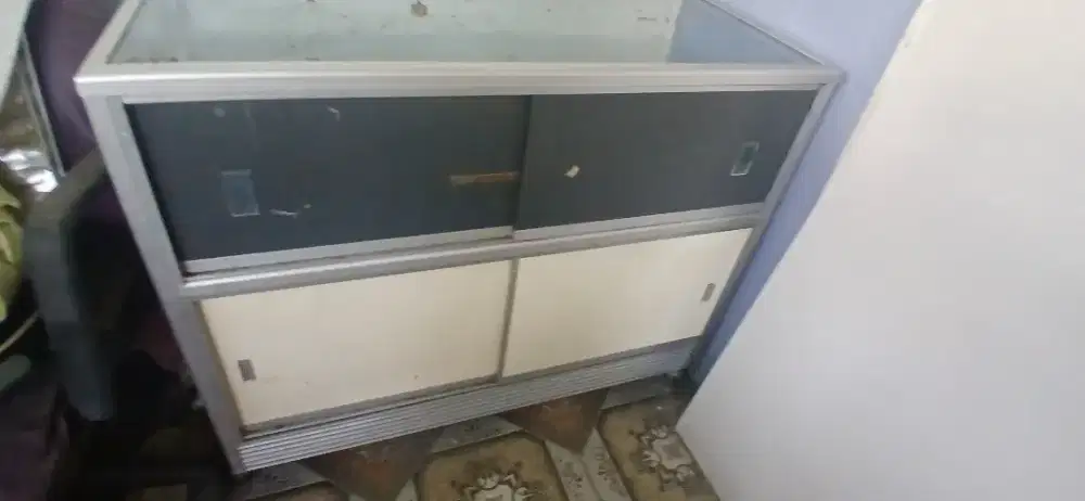 Etalase pulsa/counter