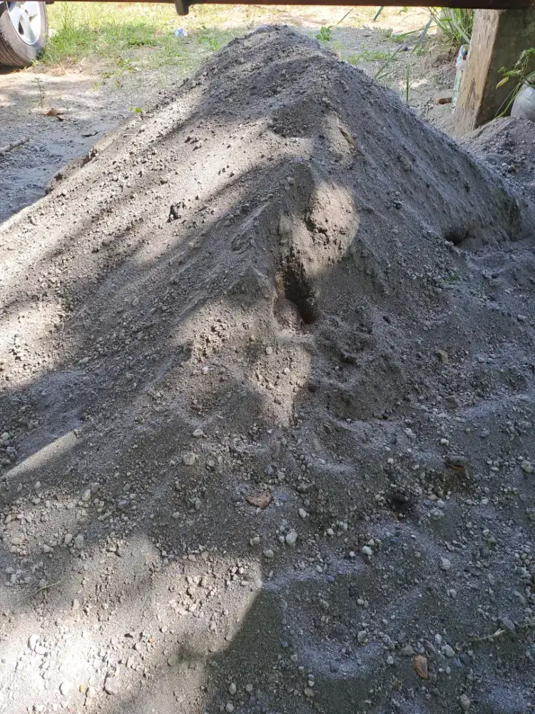 Pasir bangunan kiloan.