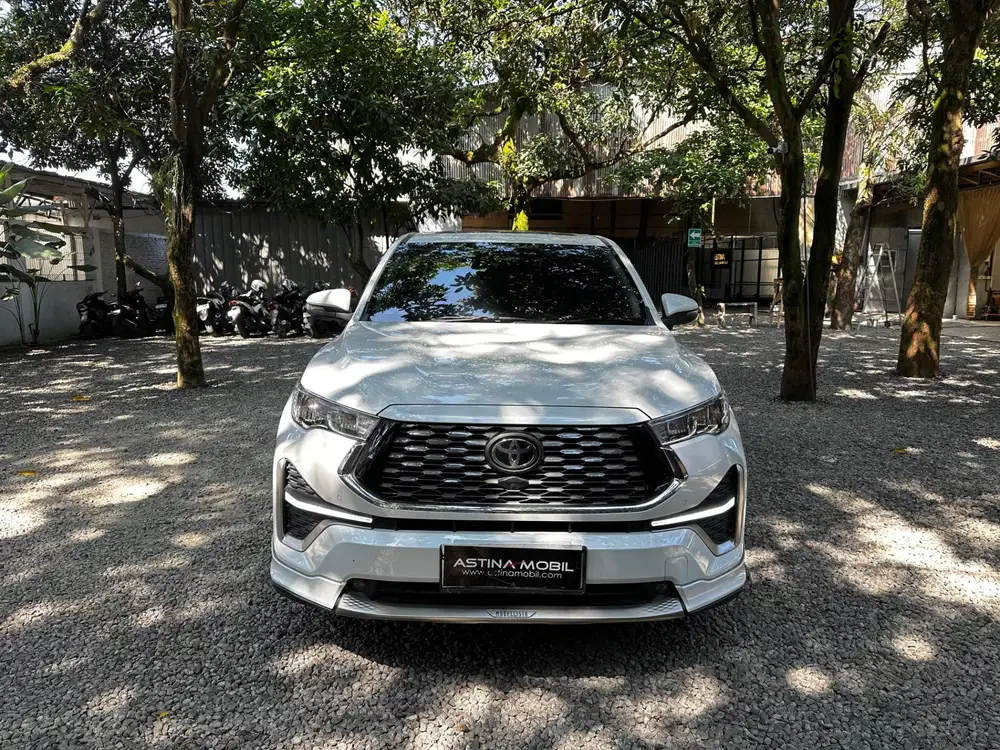 TOYOTA KIJANG INNOVA 2.0 Q HV ZENIX CVT 2023