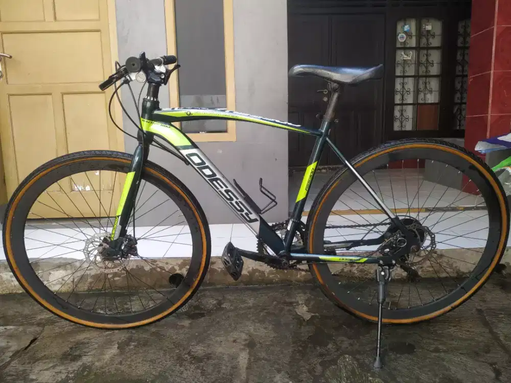 Roadbike Odessy 1010s 700c