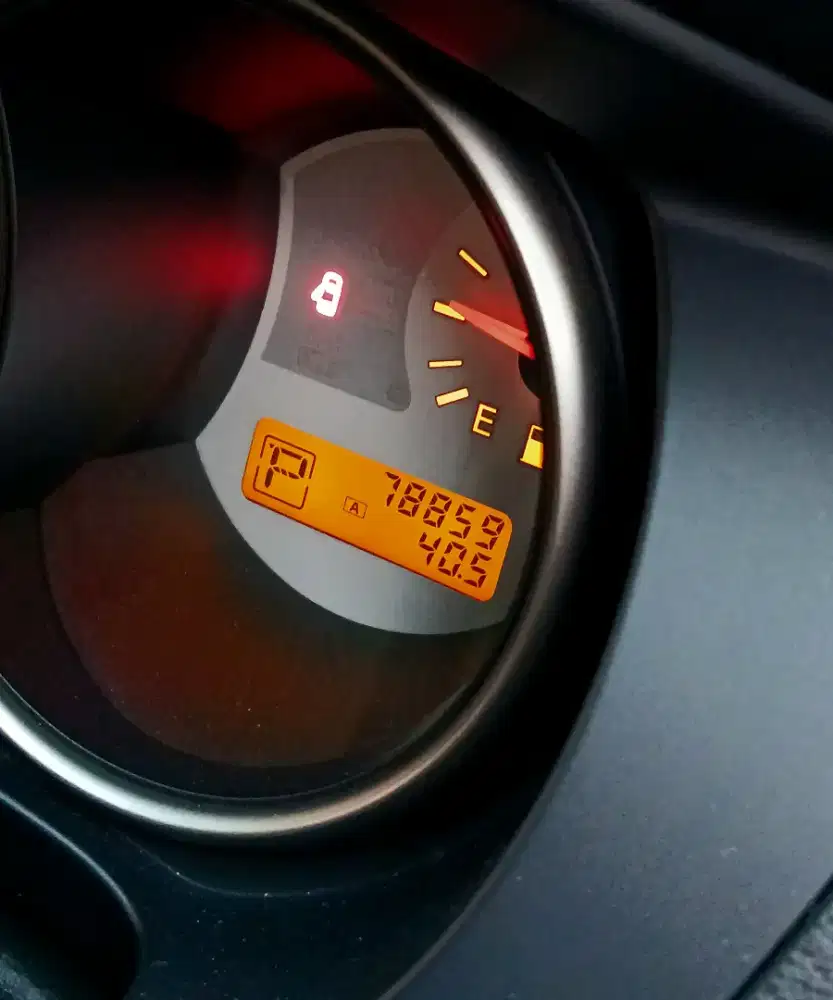 Nissan Grand livina 2011 Bensin
