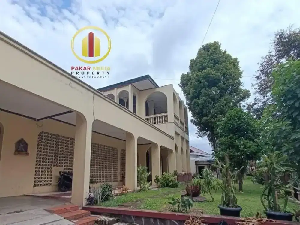Rumah mewah terawat LT 1.060 m2 di Setrasari Bandung