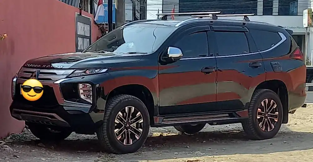 Di Jual mitsubishi pajero dakar 4x4 ultimate 2023 hitam