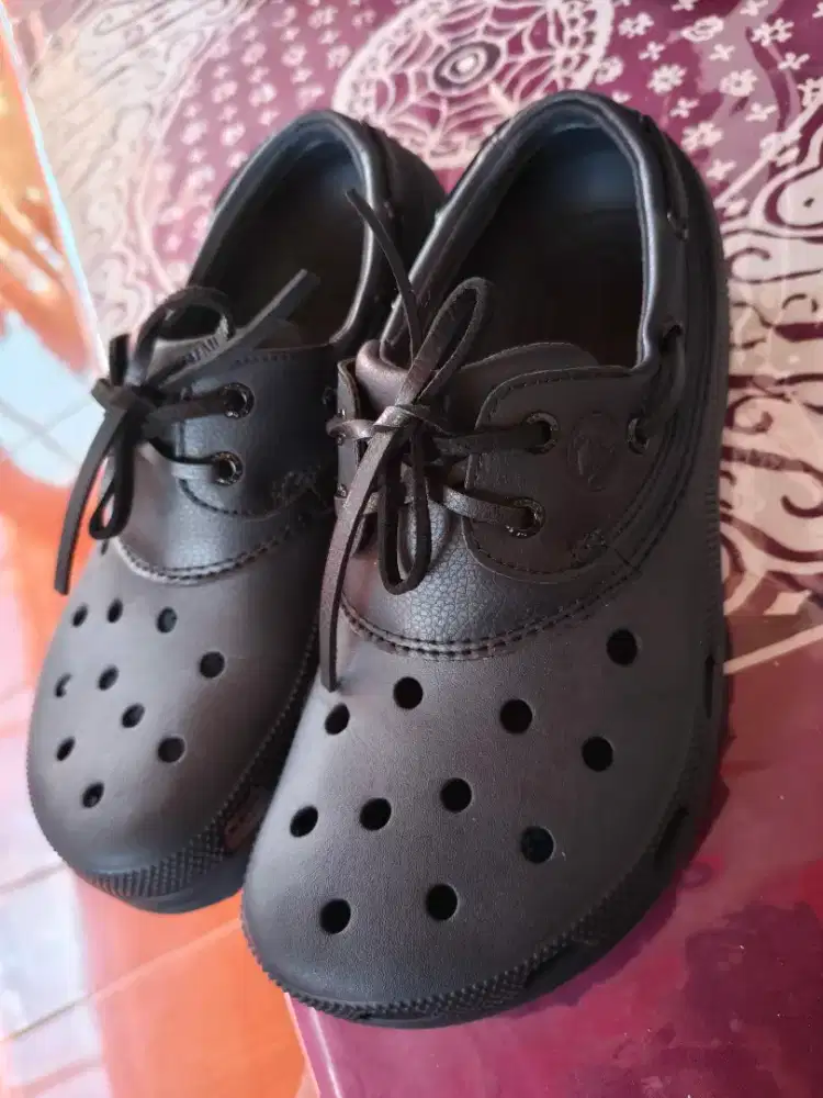 Crocs classic boat shoe black