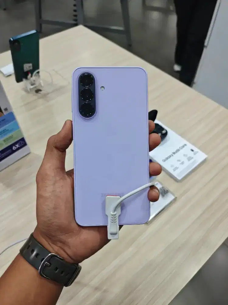 Samsung Galaxy A37 5G ready bisa kredit syarat cukup KTP tanpa DP