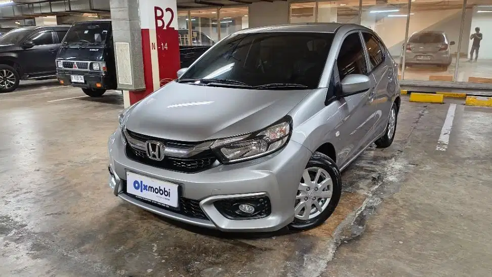 DP MURAH Honda Brio Satya 1.2 E Bensin-AT 2019 Abu-Abu CBYTB
