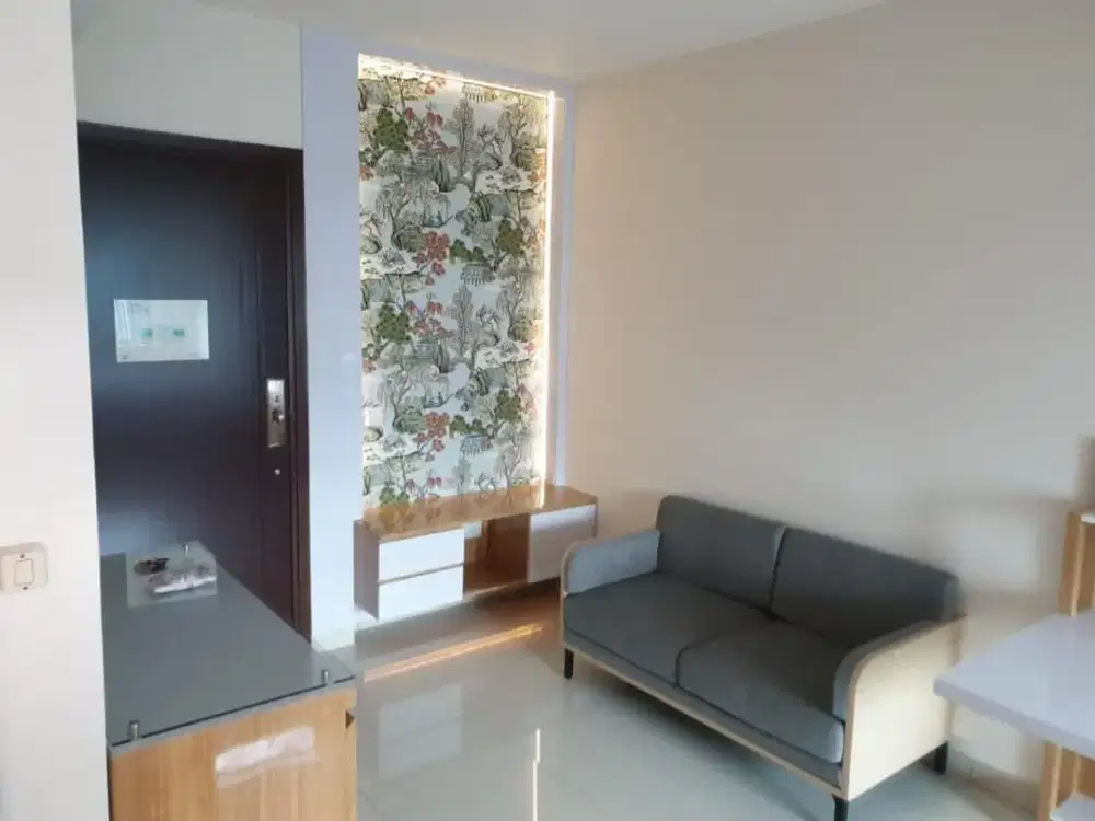 Apartemen Kensington 1BR Full Furnished Lokasi Startegis