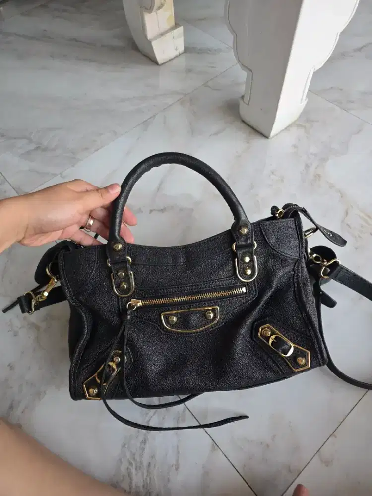 Balenciaga city size small Black