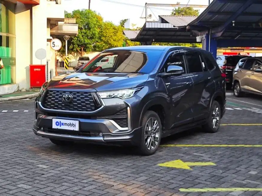 TOYOTA
kijang Innova 2.0 Zenix Q HV CVT TSS Modellista Hybrid-AT-2024