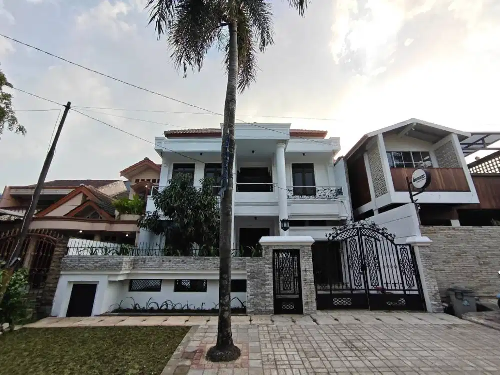 RUMAH MEWAH HARGA MURAH SIAP HUNI CLASSIC MODERN