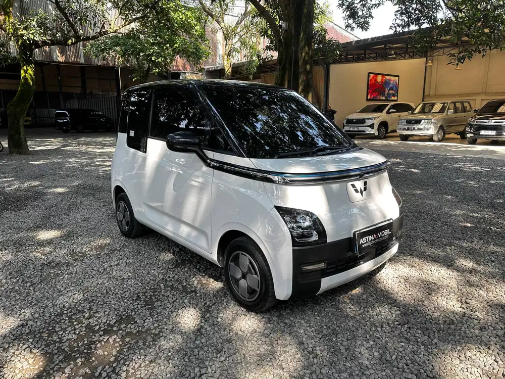 WULING AIR EV LONG RANGE 300 AT 2022 KM 11.000 ISTIMEWA