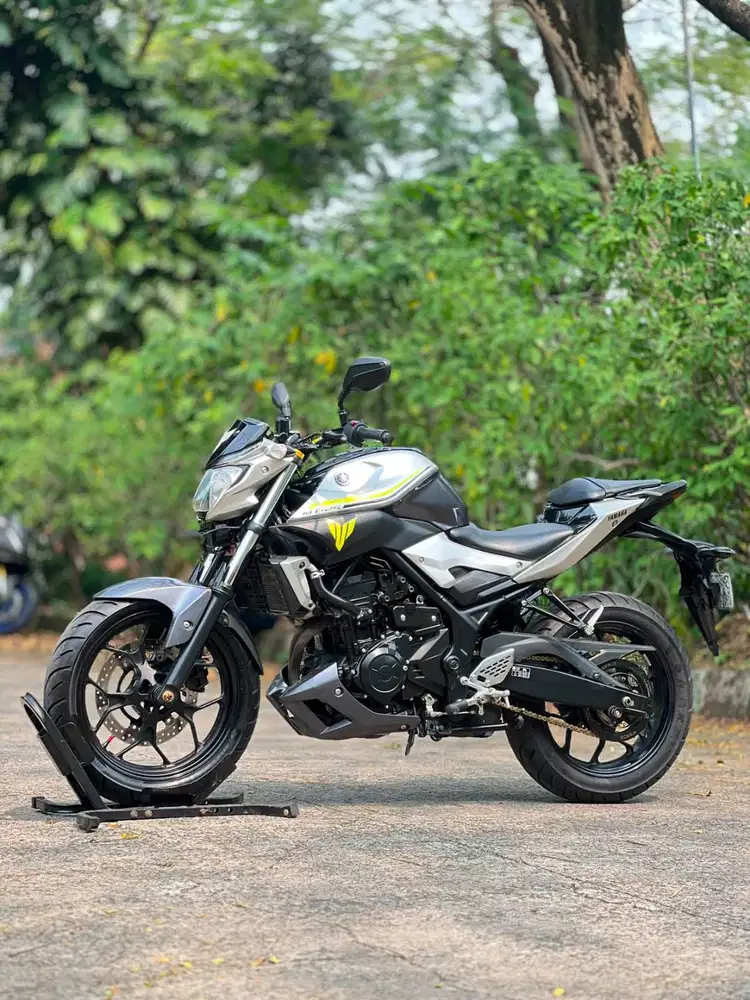 YAMAHA MT25 OLD 2017 SILVER KM LOW PAJAK PANJANG SIAP GAS JAUH