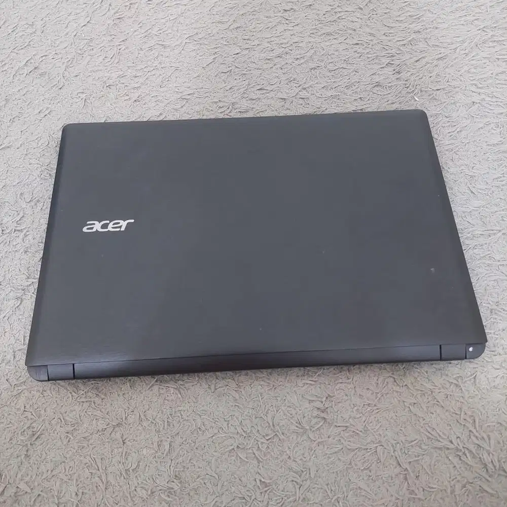 Laptop Acer Z1401 RAM 8 Storage 500Gb