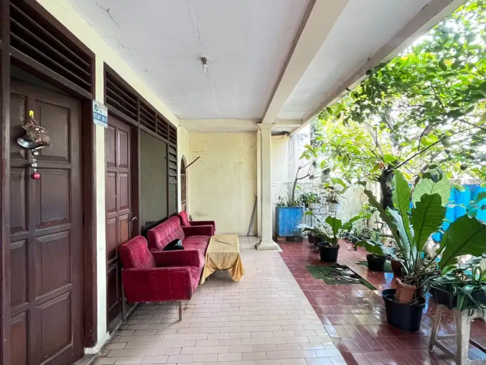 Exclusive Rumah Hitung Tanah di Komplek Perdagangan Rempoa Jak-Sel