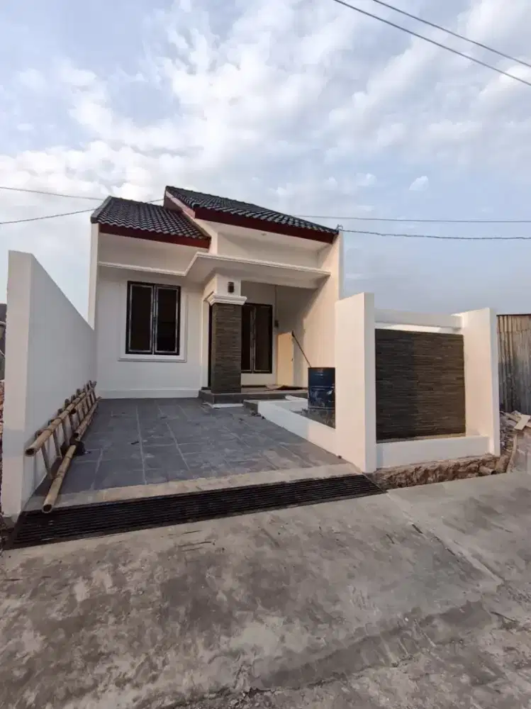 RUMAH BARU MURAH SOEKARNO HATTA SEMTIM