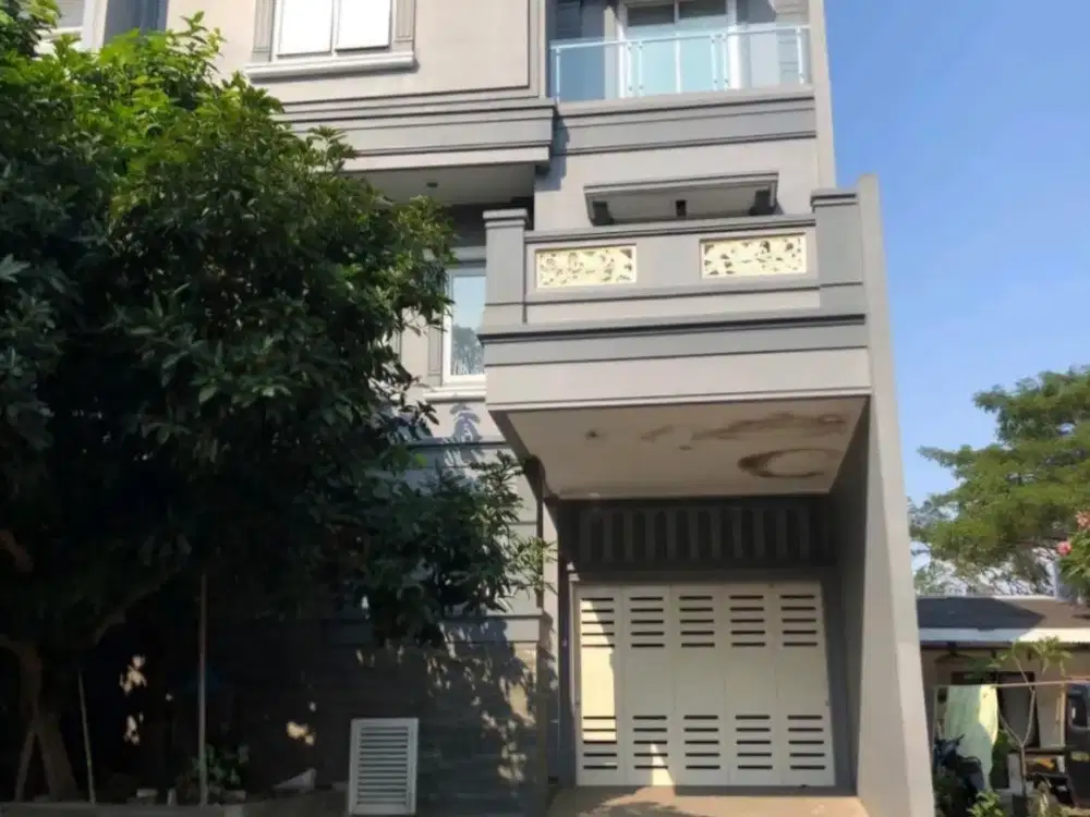 Jual Cepat Rumah Ancol Jakarta Utara 4 Lantai Dekat Pantai Ancol