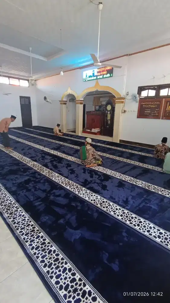 Karpet Masjid Import Biru Navy Polos