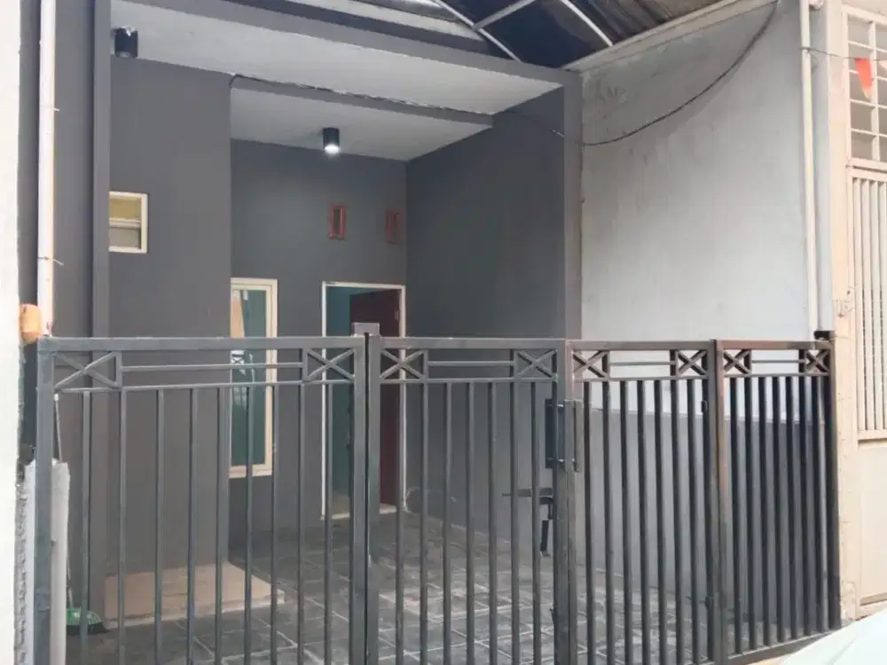 Rumah Siap Huni Lokasi Jambangan Surabaya