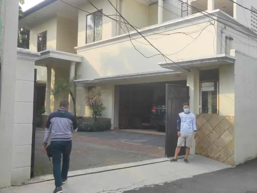 DIJUAL CEPAT RUMAH MEWAH SANGAT STRATEGIS KEMANG JAKSEL SEMI FURNISH