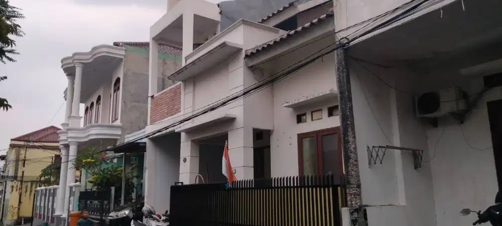 DISEWAKAN RUMAH TINGGAL CLUSTER KUKUSAN BEJI DEPOK