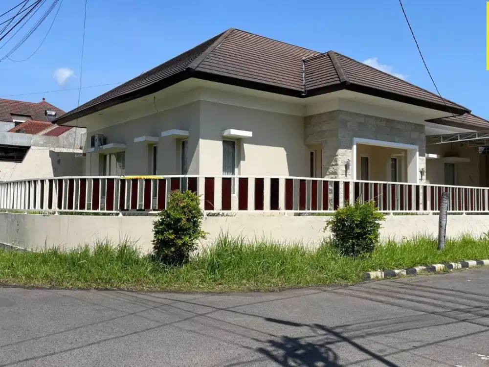 Disewakan Rumah di Darmo Permai Timur Surabaya