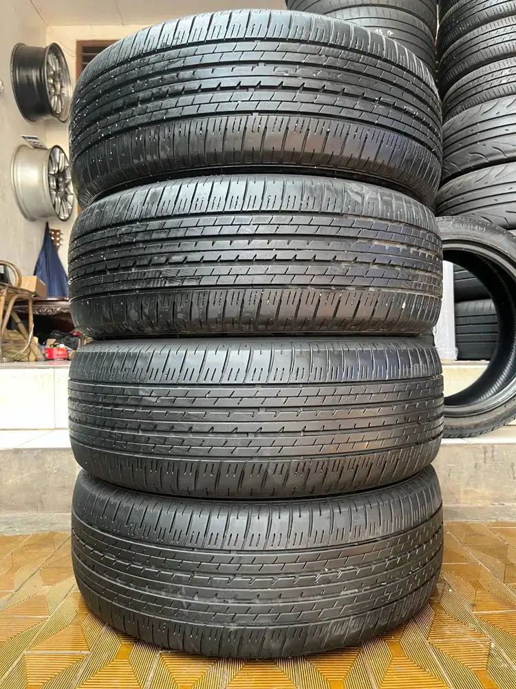 Ban Bridgestone Dueler H/L 235 60 r18