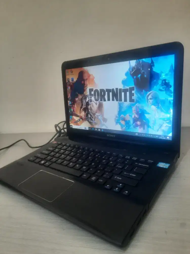 Laptop Geming-Dua Vga-Sony Vaio Core i5gen3(Ram-8gb-Hdd-500gb)Jual Cpt