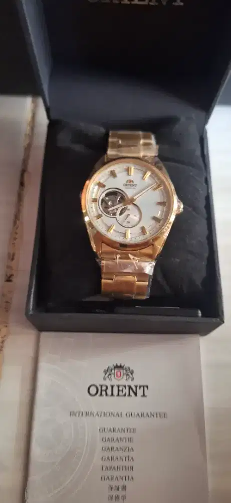 Orient semi  skeleton  contempory