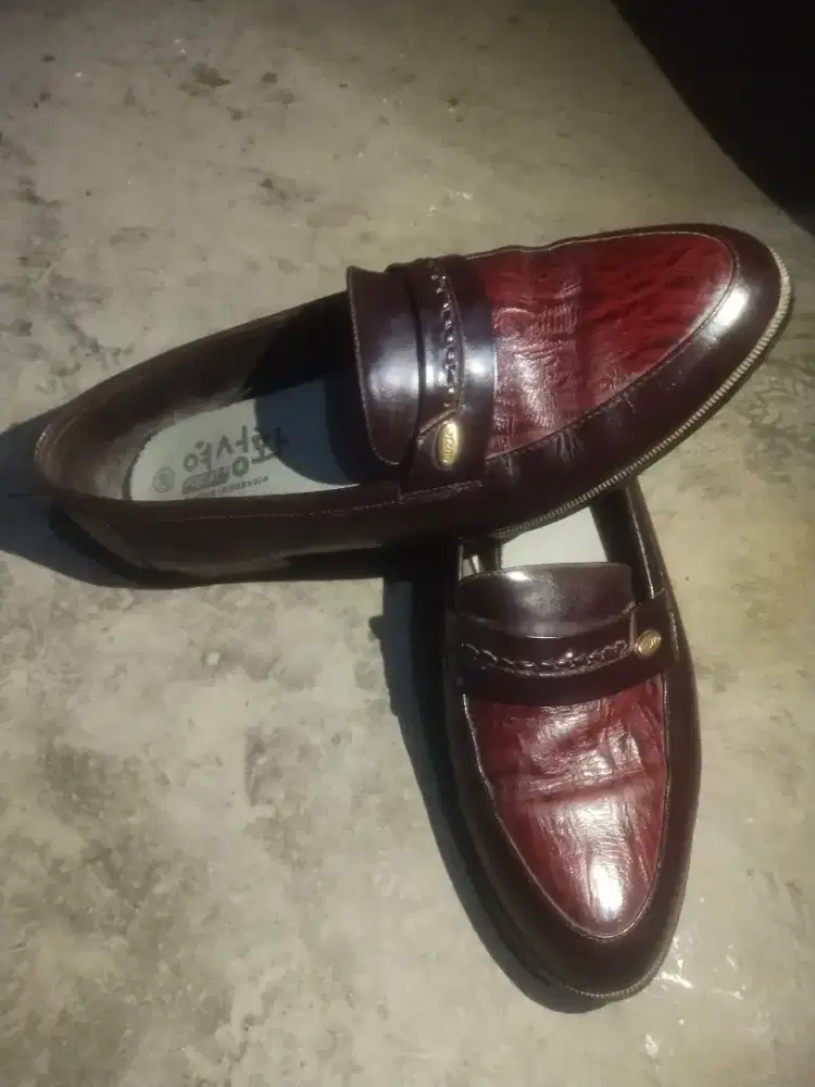 Jual sepatu kulit