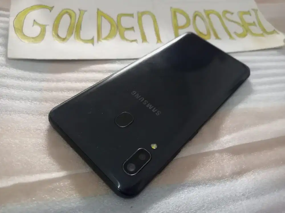 Samsung A20 Amoled.Perfect.32Gb/Ram3Gb-Golden Ponsel