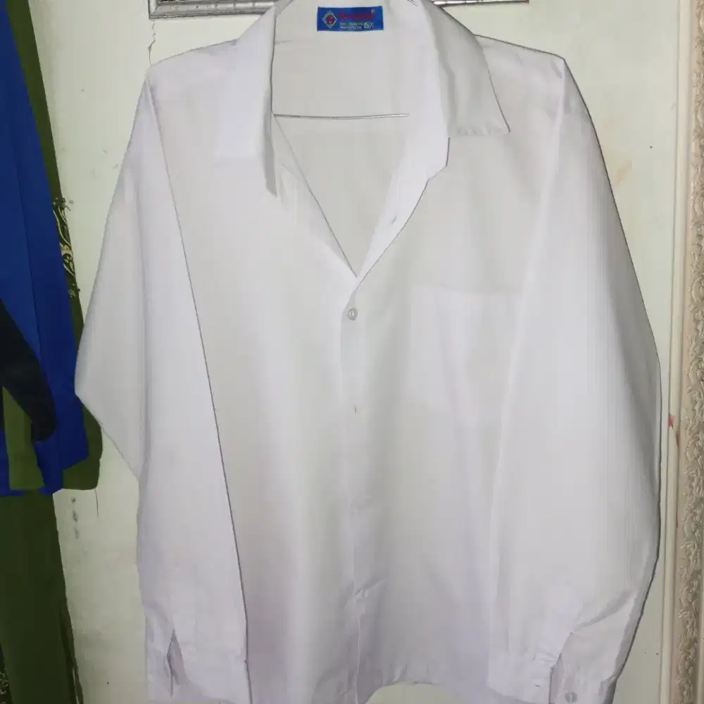 Dijual cepat Dua seragam sekolah sma