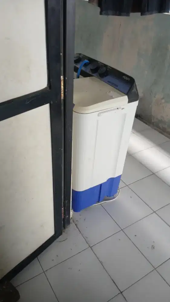 Mesin cuc merk aqua