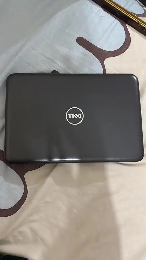 Laptop notebook dell inspiron 3180