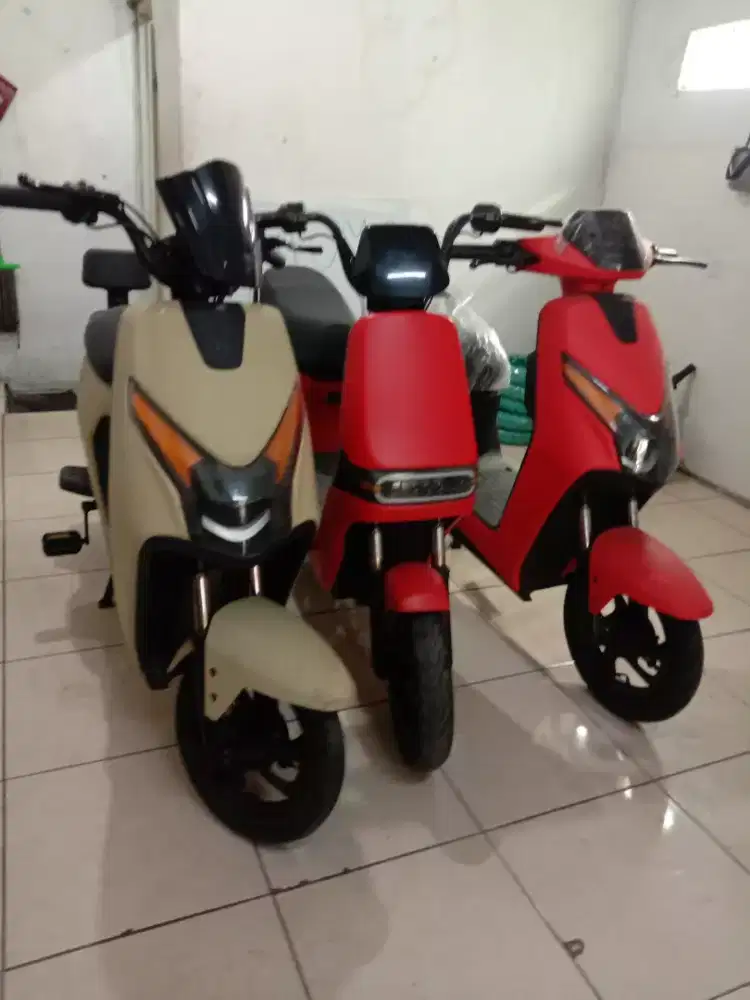 SEPEDALISTRIK mulus no minus ,sepedti baru 3jjtaaaan