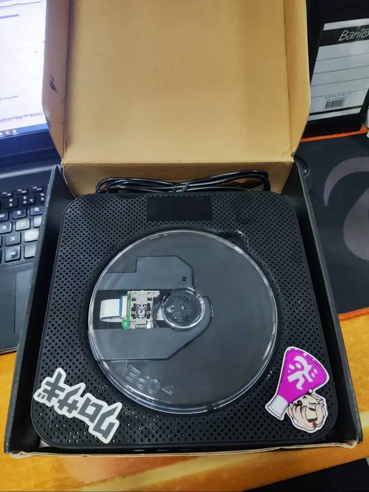 DVD Player - WallMount bisa Bluetooth