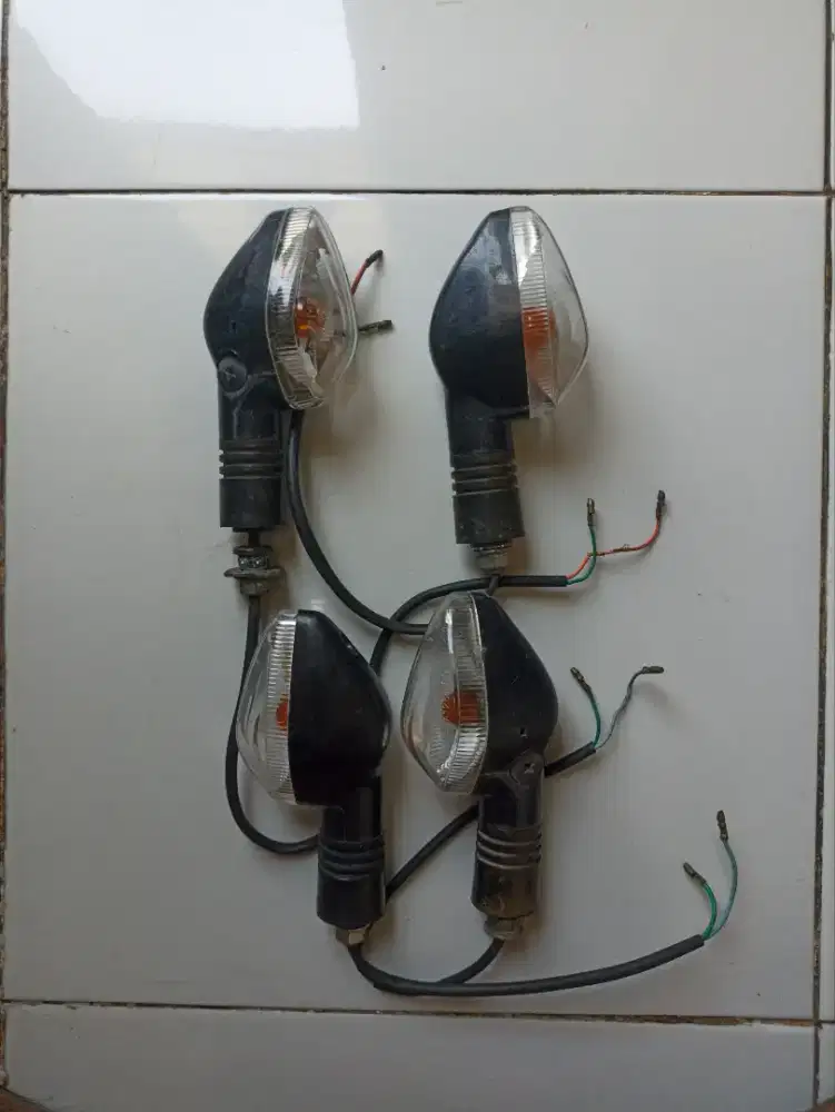 Dijual lampu sein Verza 150, lampu sein cb 150, lampu sein Megapro 150
