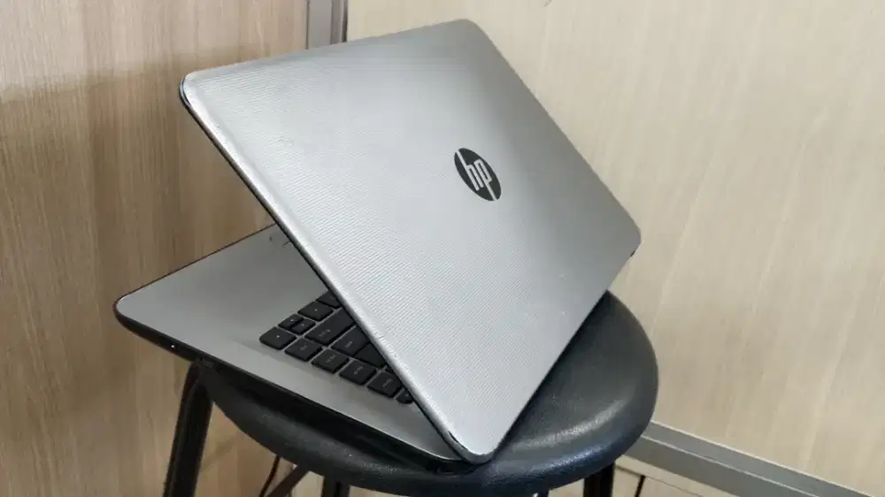 Dijual laptop HP 14-am AMD A4-6410 Ram 4GB SSD Q128GB Win 11 siap pkai