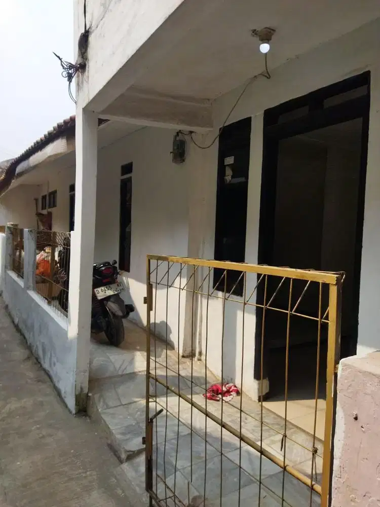 DIKONTRAKKAN RUMAH PERTAHUN BELAKANG RS MITRAKASIH
