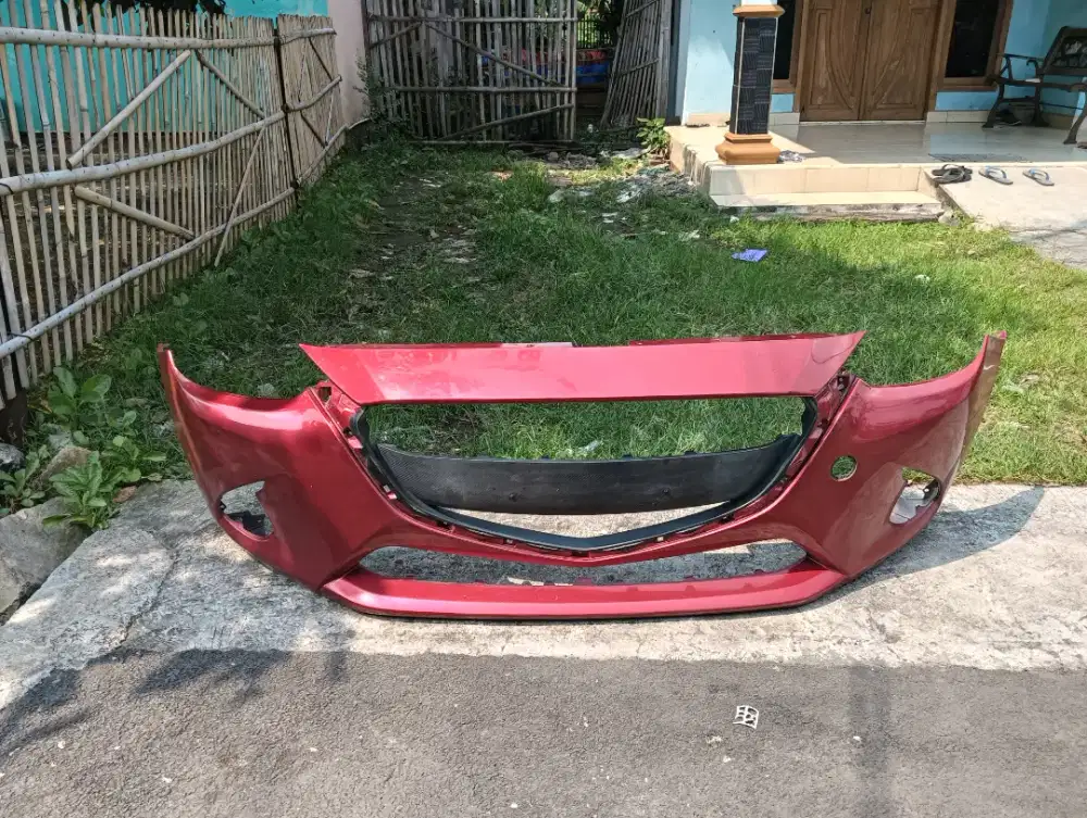 Bemper depan Mazda 2 Skyactiv original