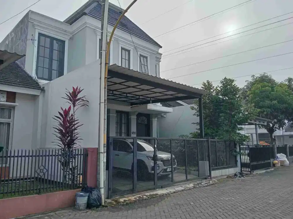 Rumah mewah 2 lantai perum Graha Timur Purwokerto