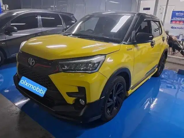 LOW DP Toyota Raize 1.0 T GR SPORT Two Tone Bensin-AT 2021 7VH