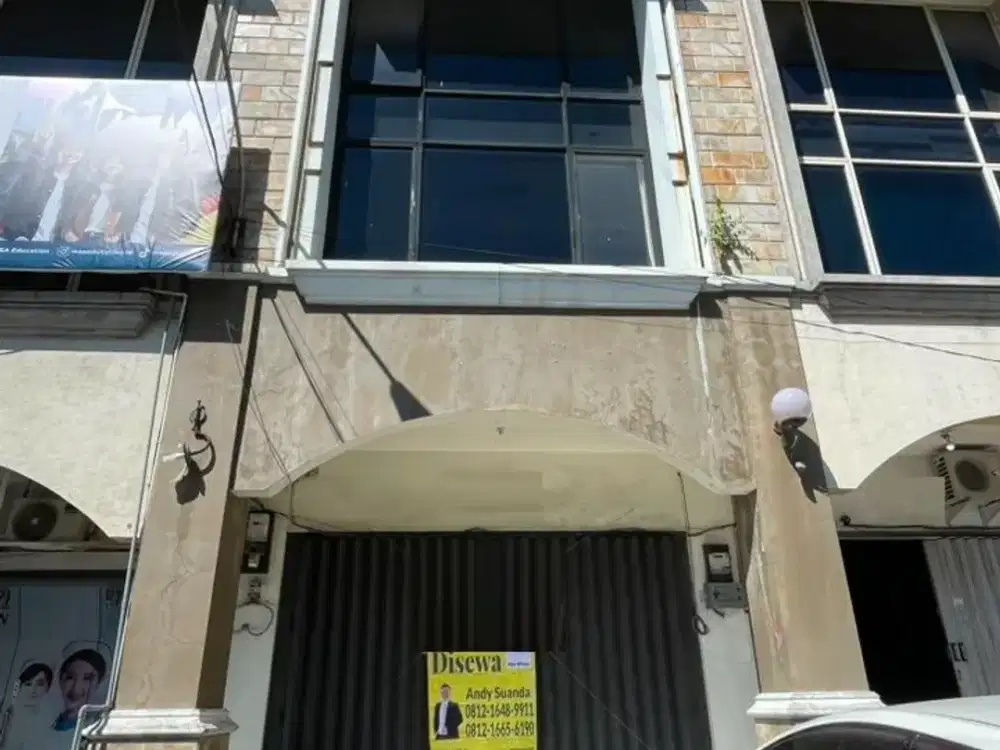Disewakan Ruko 4 lantai di Dukuh Kupang Barat Surabaya