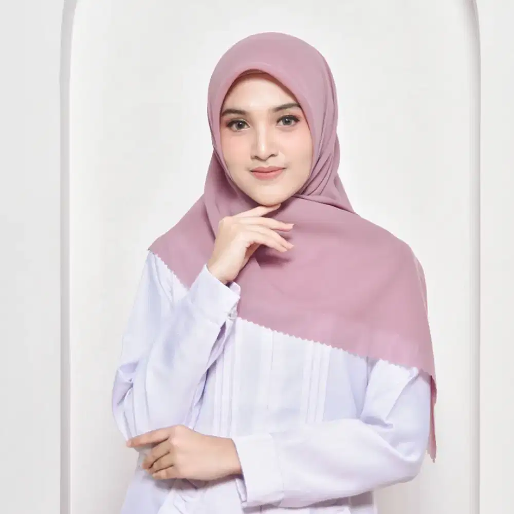 Bella Square Lasercut Premium | Hijab Segi Empat Polycotton Adem