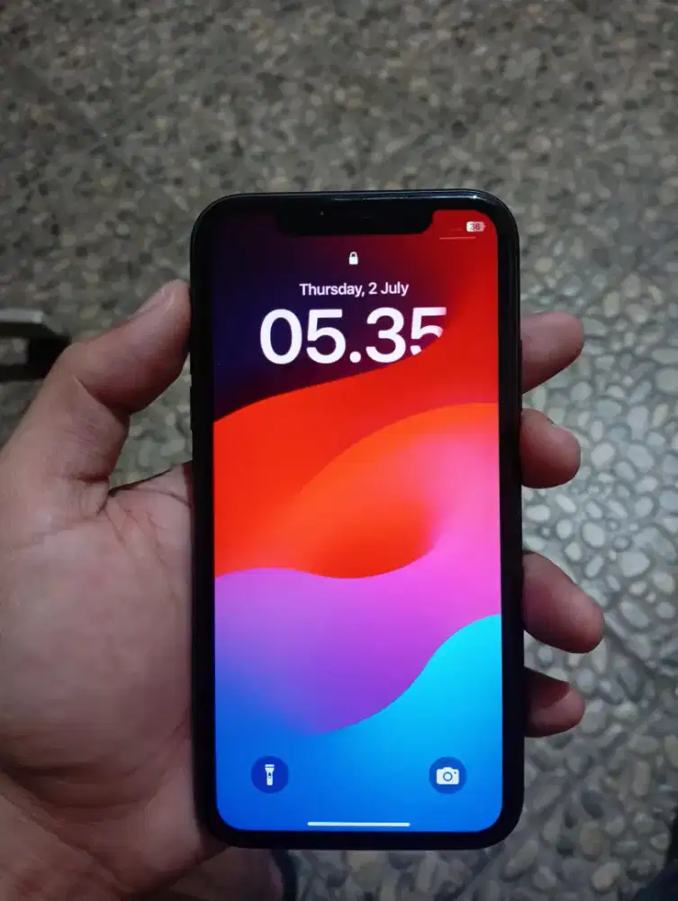 IPHONE 11 64 GB