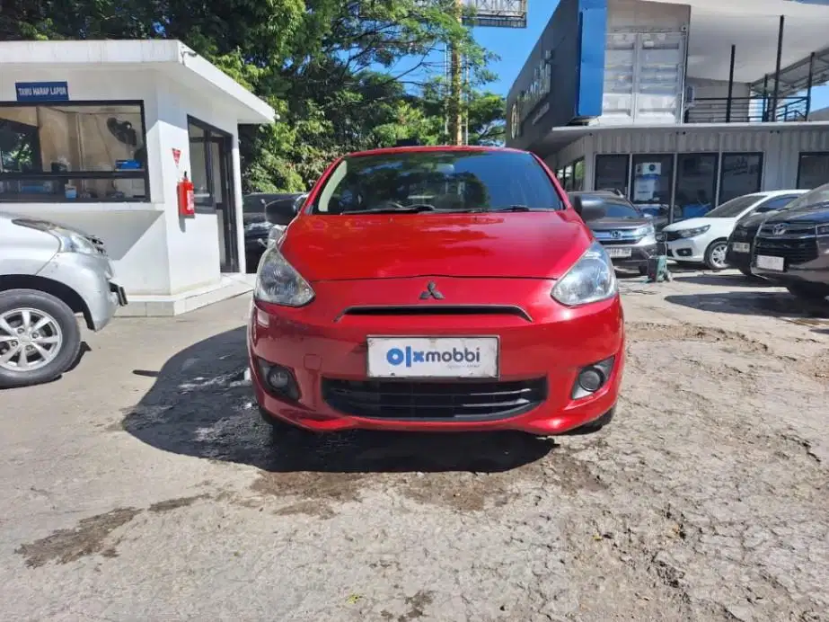 LOW DP Mitsubishi Mirage 1.2 GLS Bensin-AT 2015 YVX